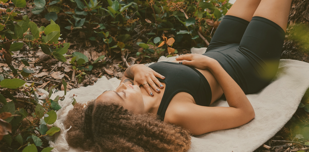5 bienfaits prouvés du grounding sur la santé physique et mentale